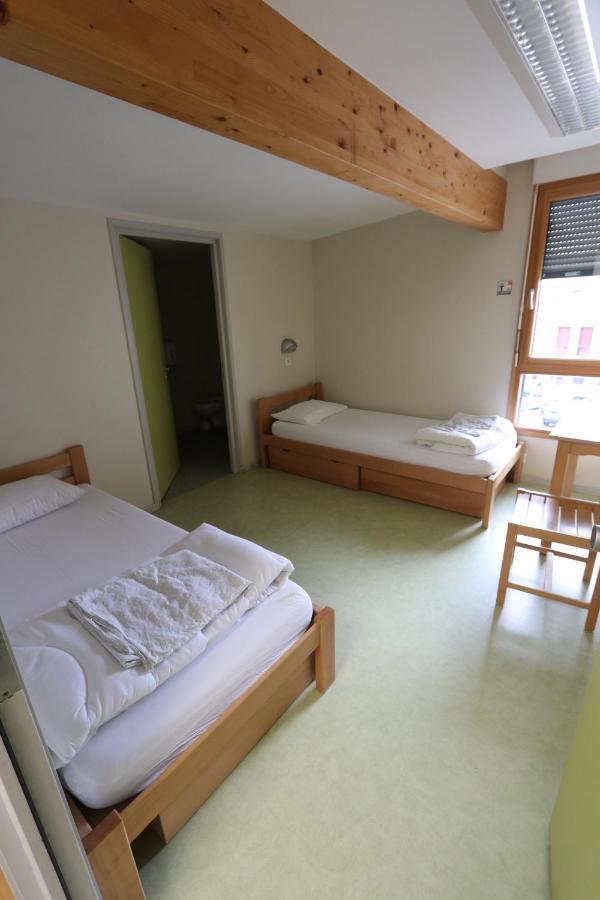 Auberge De Jeunesse Hi Pontarlier Exterior foto