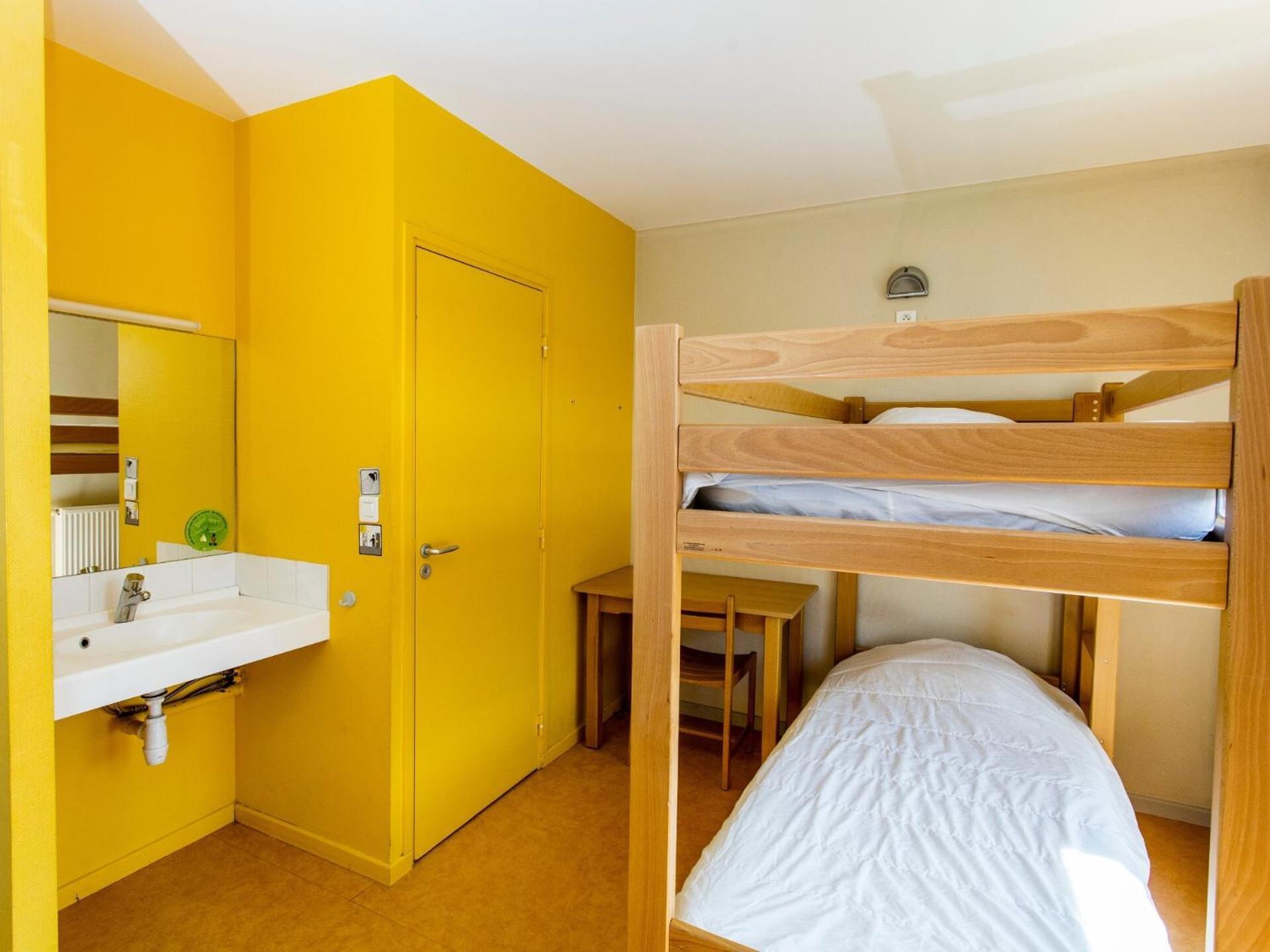 Auberge De Jeunesse Hi Pontarlier Exterior foto